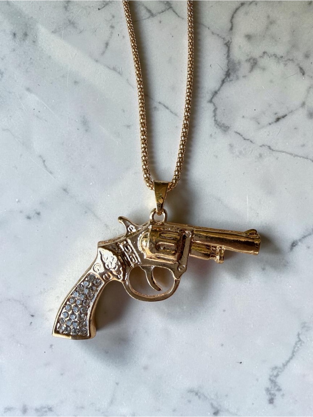 Betsey Johnson NWT Crystal Revolver Gun Pendant Necklace Gold Tone Long Chain - Picture 2 of 7